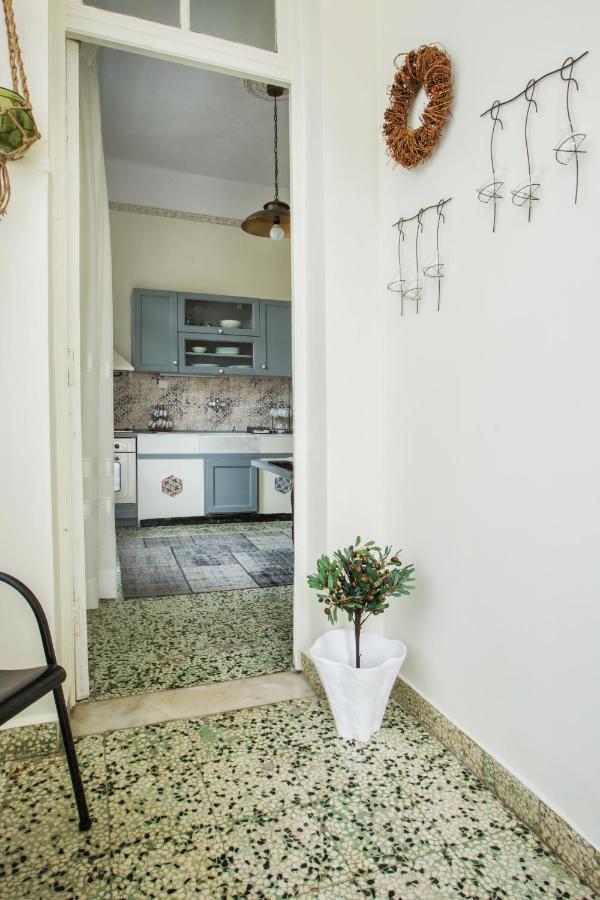 Villa #Classicvillas, Luxurious Historic Villa Thessaloniki